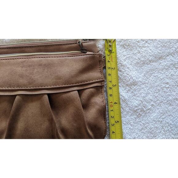 Vegan Leather Light Brown Small Crossbody Purse Zip Closure Adjustable Strap Y2K - Picture 9 of 11